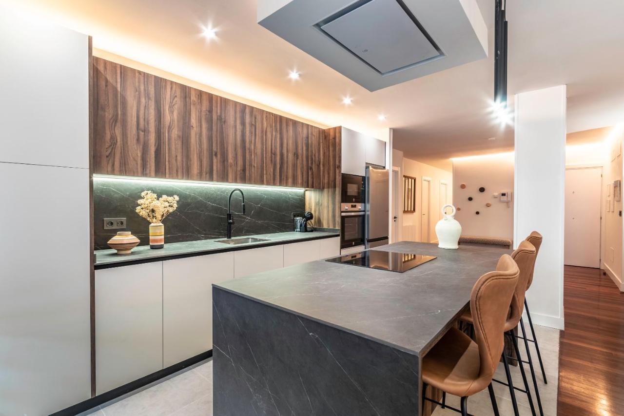 New! Lovely 4-Bedroom Loft In Bilbao Exterior foto