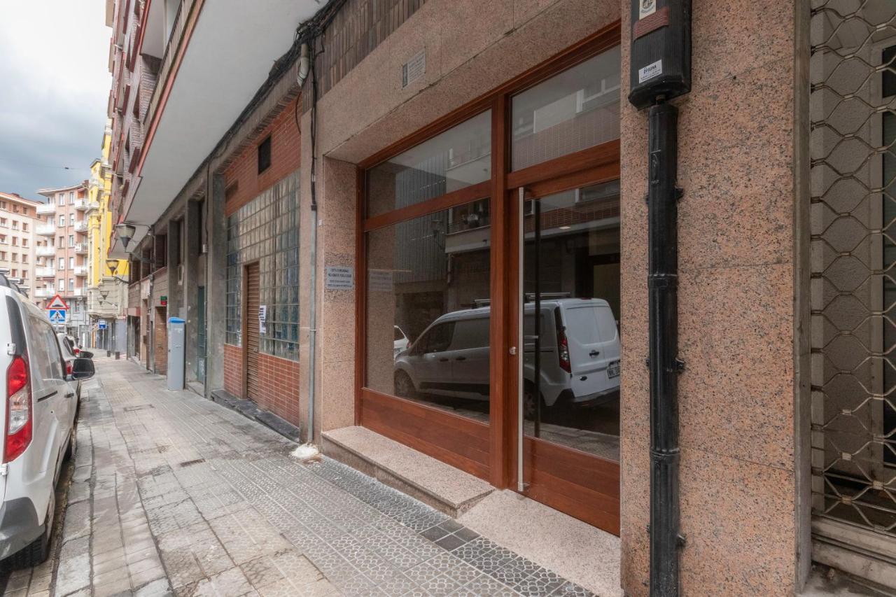 New! Lovely 4-Bedroom Loft In Bilbao Exterior foto